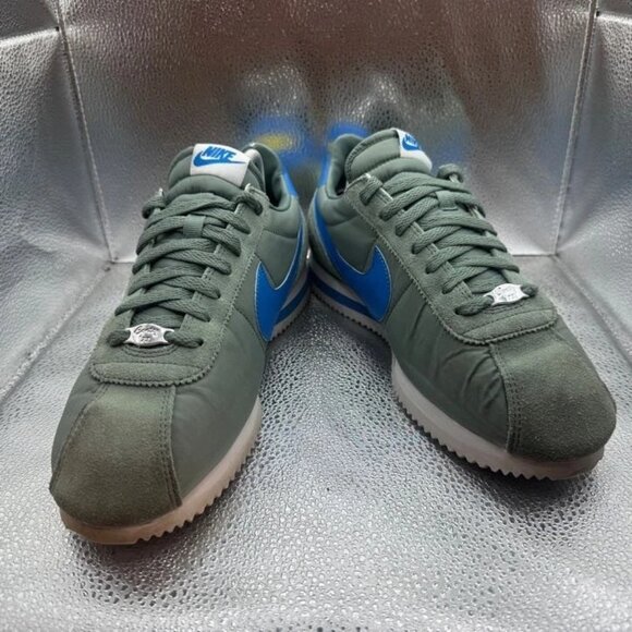 Size 10.5 Nike Air Cortez Mens Clay Green Athletic Sneakers 819720-300 RARE - Picture 2 of 10